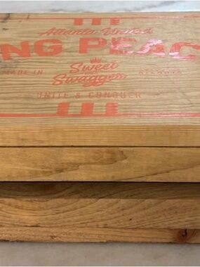 Atlanta United FC King Peach Limited Edition Wooden Crate Box 2018 #A126